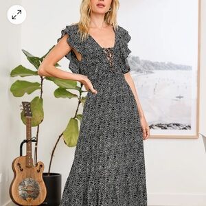 Lulus Black Floral Ruffled Tiered Maxi Dress - Medium